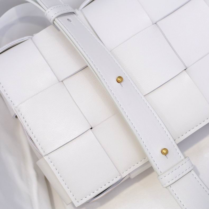 6687 23x15x5 cm dl 11 (5)