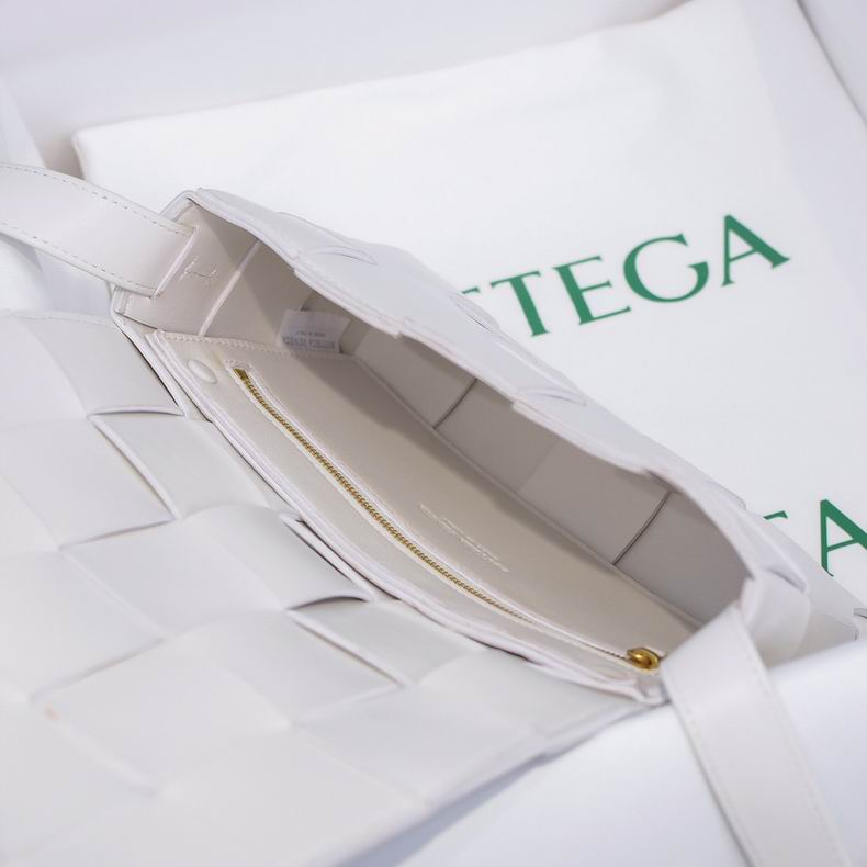 6687 23x15x5 cm dl 11 (7)