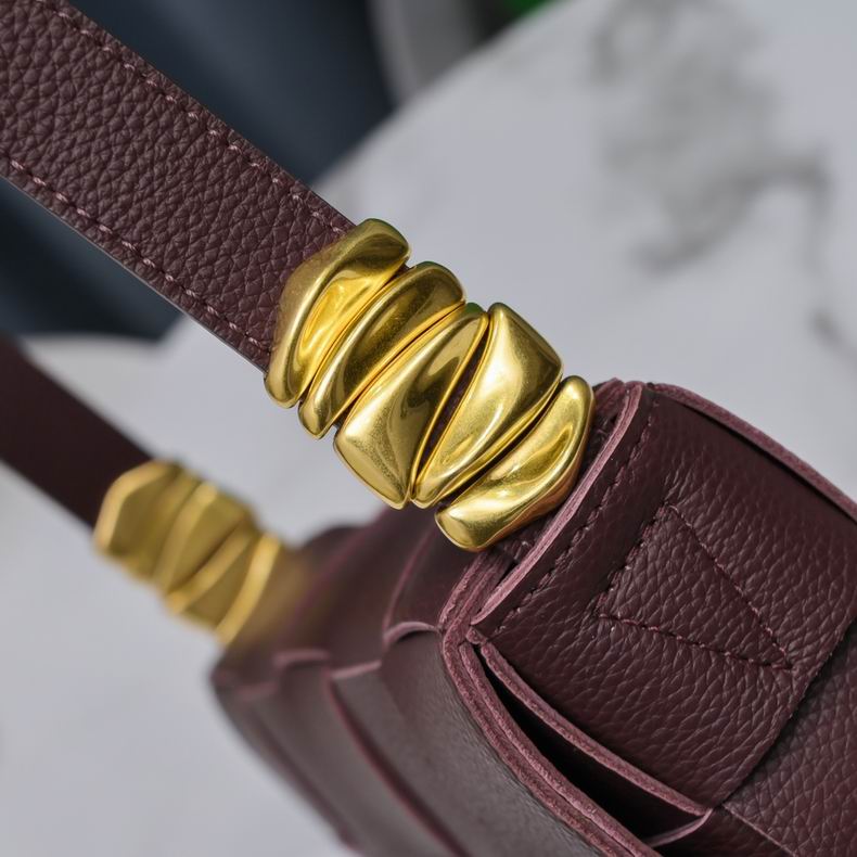 6687 23x15x5 cm dl 26 (6)