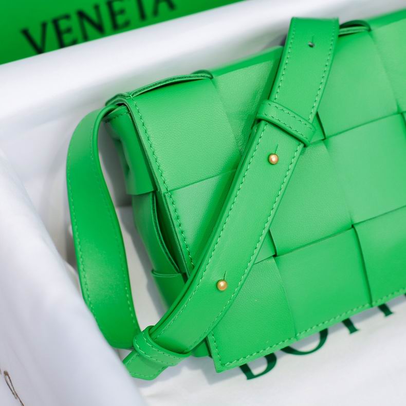 6687 23x15x5 cm dl 8 (4)