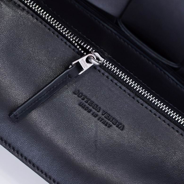 6687 23x15x5cm DL (8)