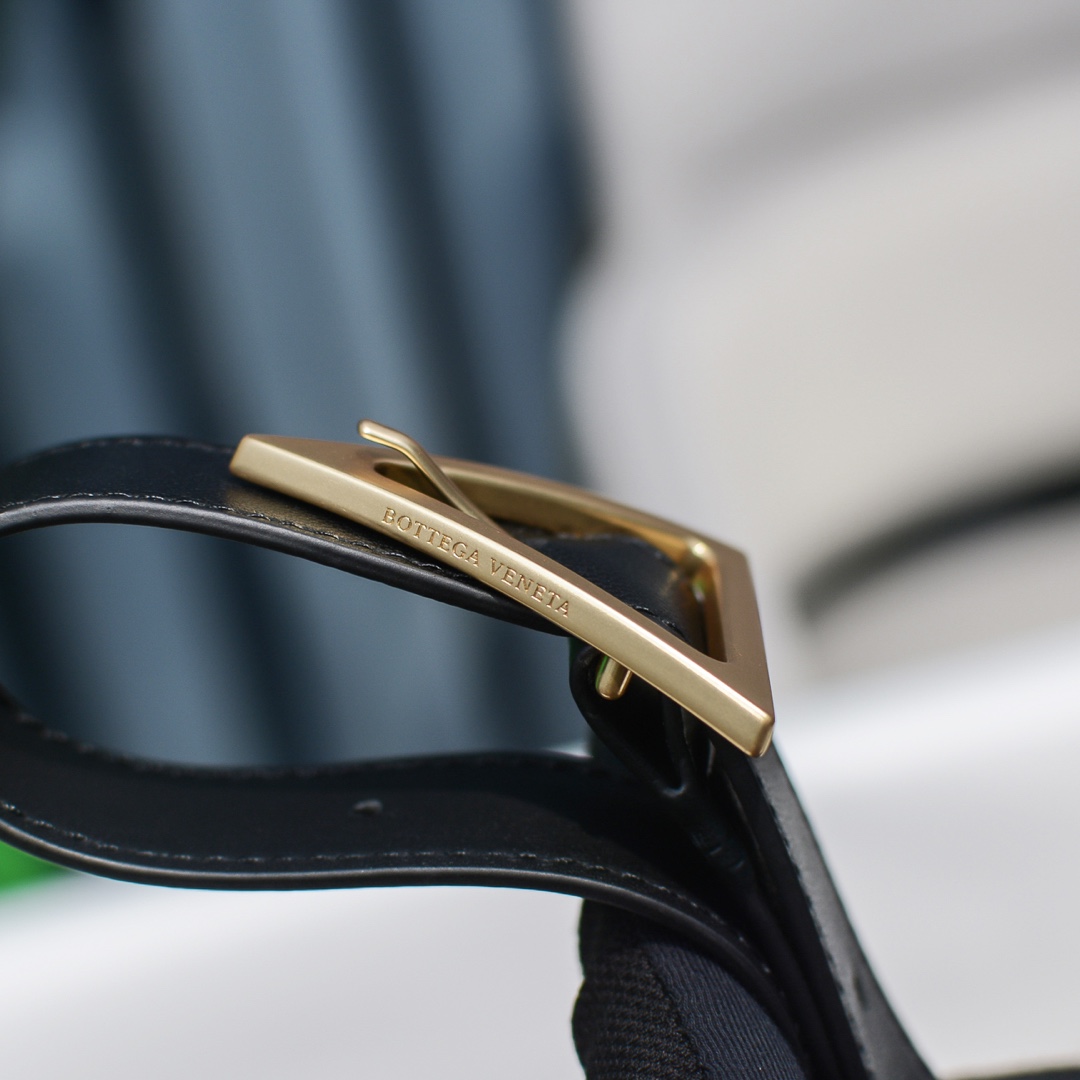 6688 26x18x8 cm dl 1 (5)