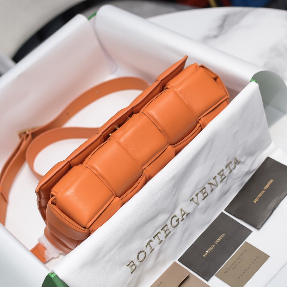 6688 26x18x8 cm dl 12 (4)