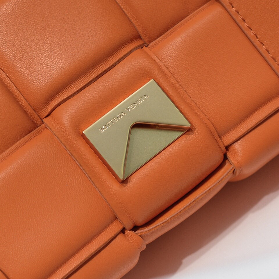 6688 26x18x8 cm dl 12 (7)