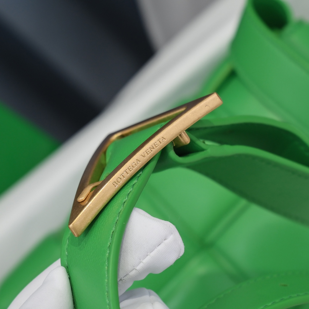 6688 26x18x8 cm dl 14 (6)