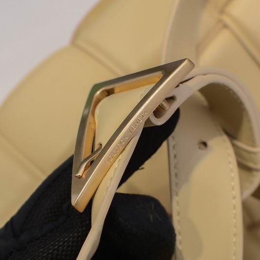 6688 26x18x8 cm dl 16 (5)