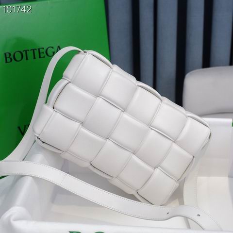 6688 26x18x8 cm dl 22 (2)