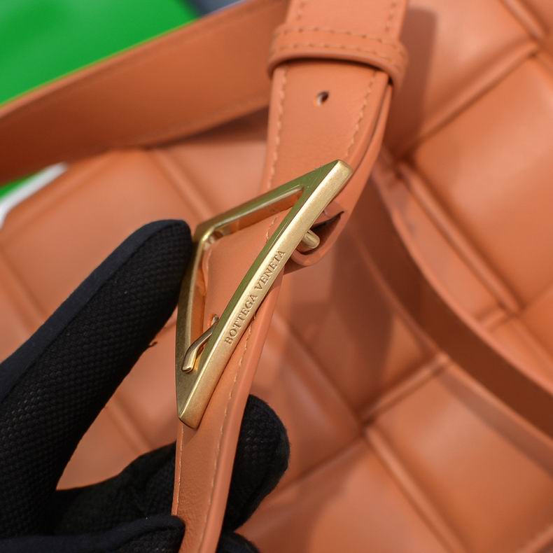 6688 26x18x8 cm dl 8 (5)