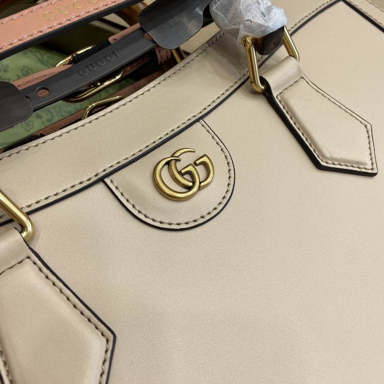 678842 35X30X14cm MP 5