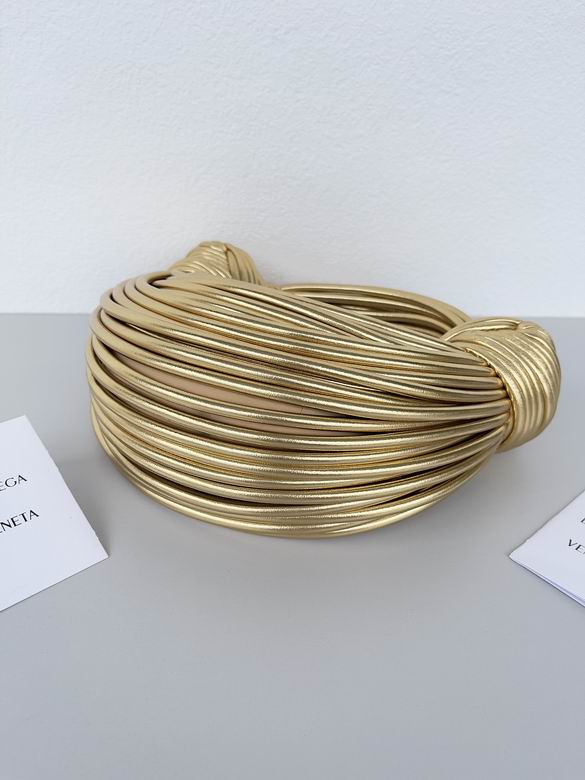 680934 22x15.5x6.5cm BG (5)