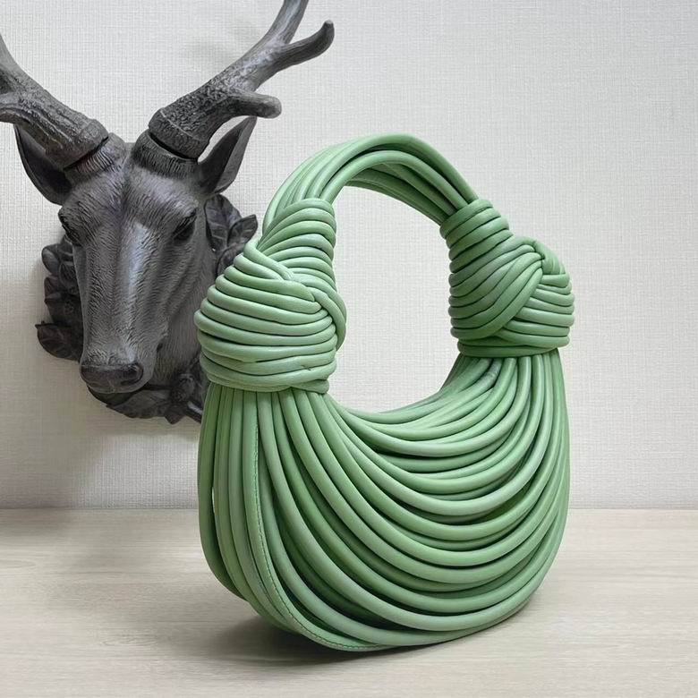 680934 22x15.5x6.5cm DL 1 (2)