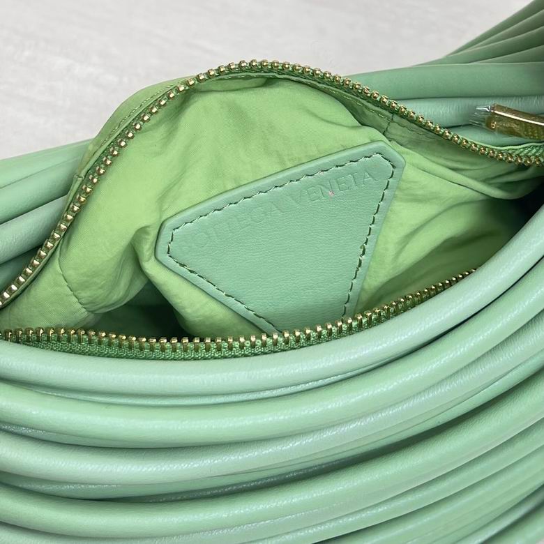 680934 22x15.5x6.5cm DL 1 (5)