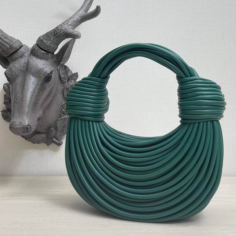 680934 22x15.5x6.5cm DL 2 (3)