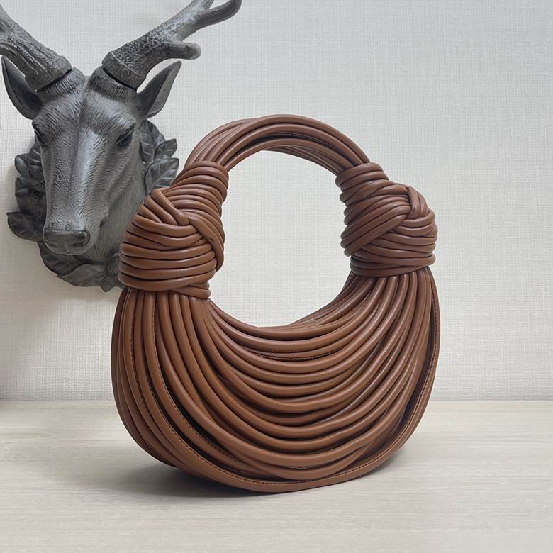 680934 22x15.5x6.5cm DL 4 (2)