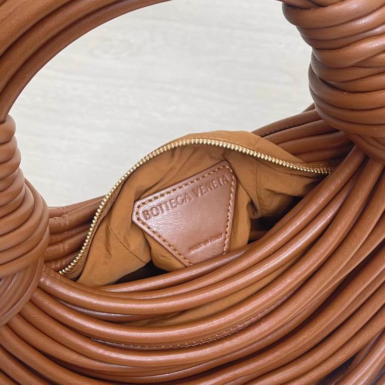 680934 22x15.5x6.5cm DL 4 (5)