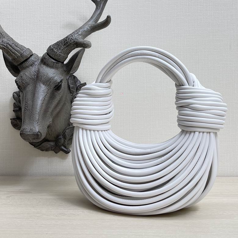 680934 22x15.5x6.5cm DL 9 (3)