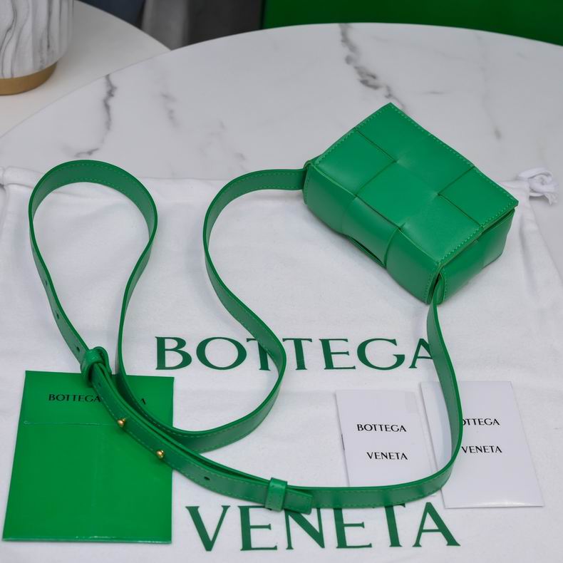 6813 12x8x4 cm dl (11)