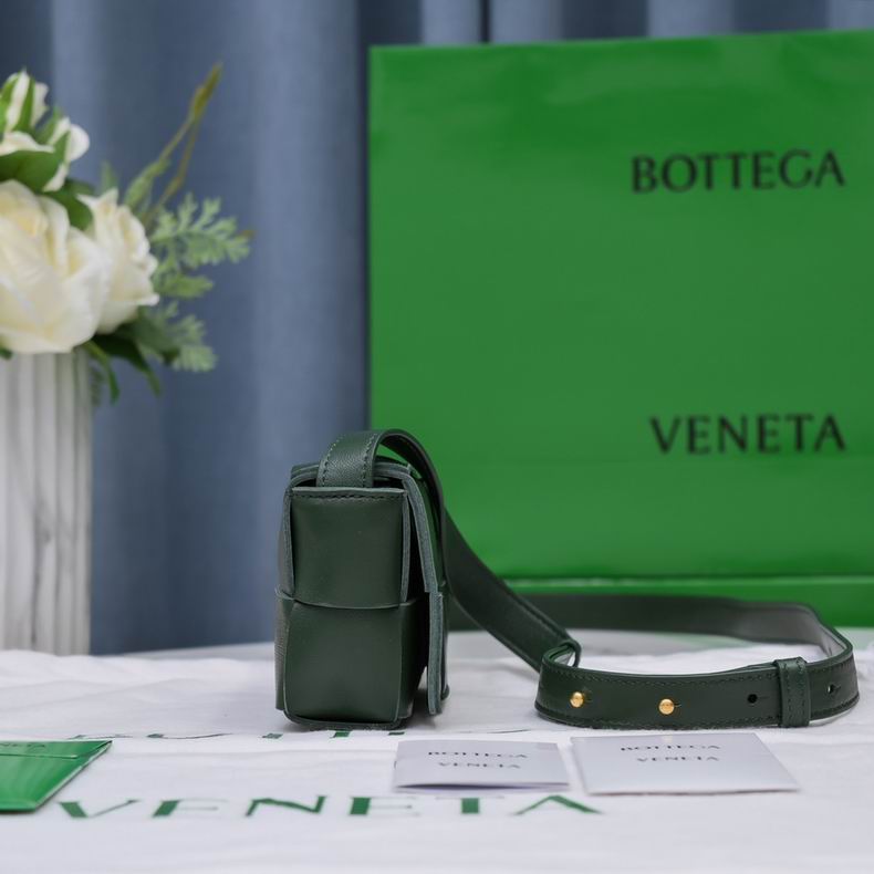 6813 12x8x4 cm dl (19)