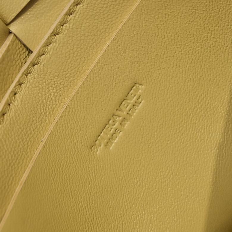 6815 17.5x9.5x5cm DL 1 (8)