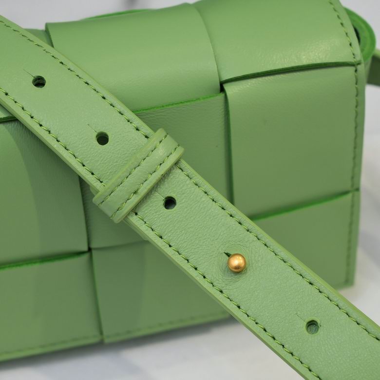 6815 17.5x9.5x5cm DL 6 (6)