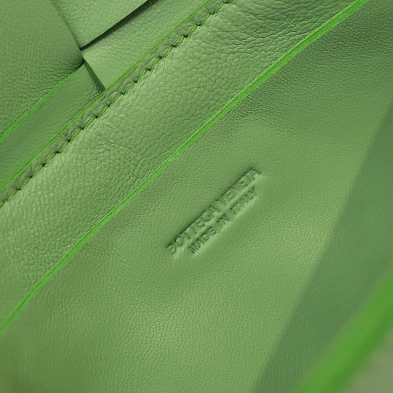 6815 17.5x9.5x5cm DL 6 (8)