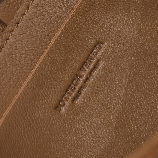 6815 17.5x9.5x5cm DL 8 (7)