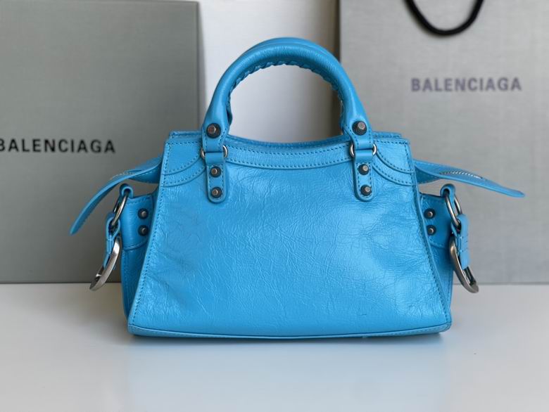 699 26X13X18cm XM 5 (3)