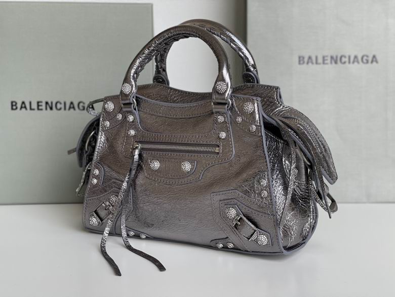 699 26X13X18cm XM 9 (4)