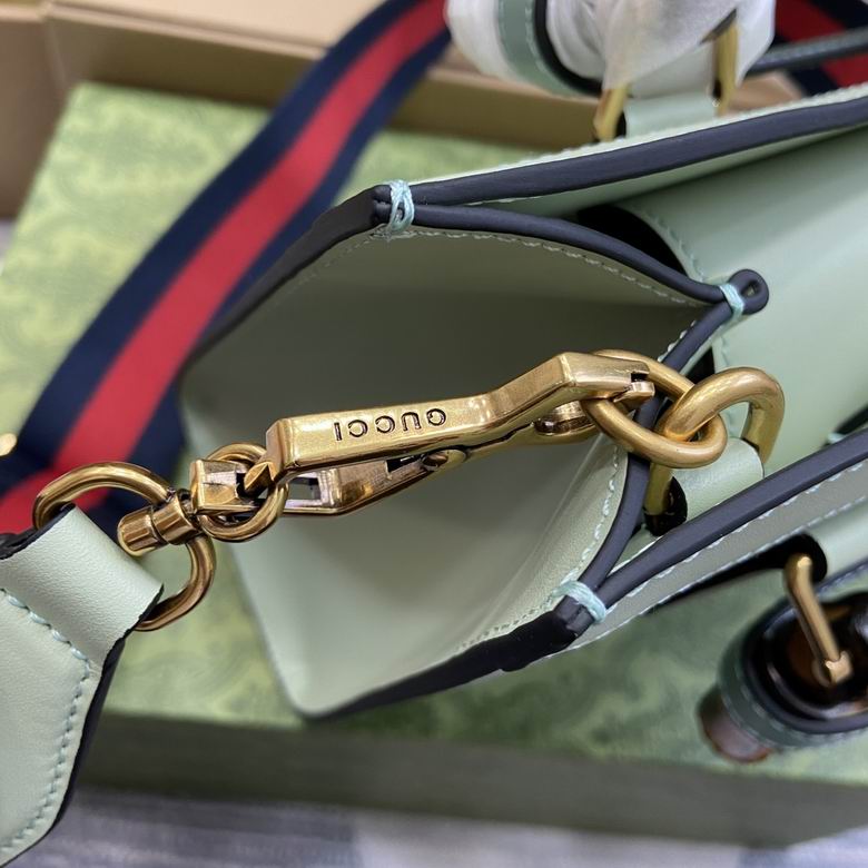 702721 27X24X11cm MP 3色 20