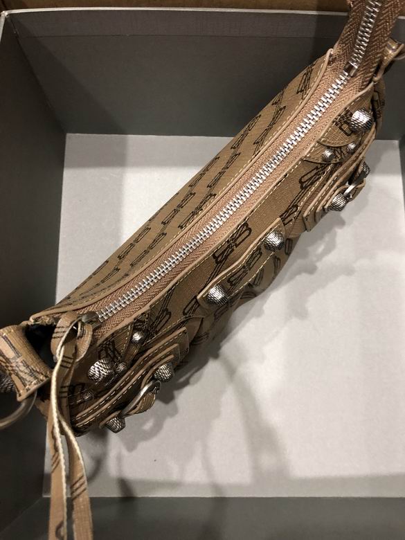 720 33X16X8cm 670 26X16X10cm GY 1 (6)