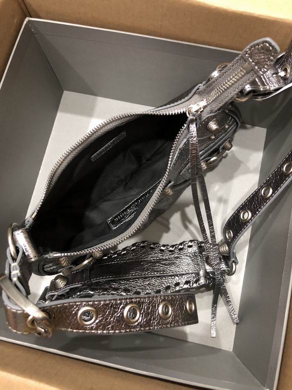 720 33X16X8cm 670 26X16X10cm GY 4 (15)