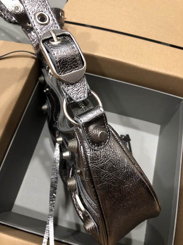 720 33X16X8cm 670 26X16X10cm GY 4 (3)