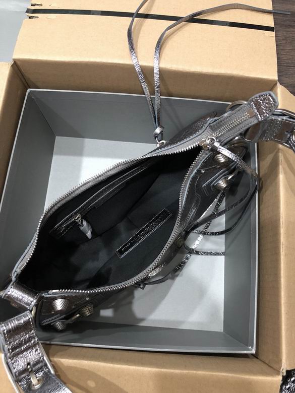 720 33X16X8cm 670 26X16X10cm GY 4 (6)