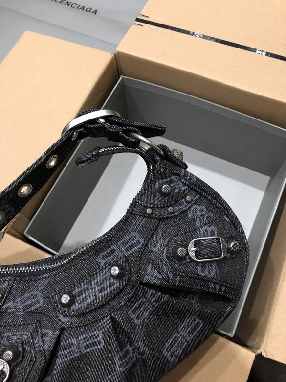 720 33X16X8cm 670 26X16X10cm GY 6 (11)