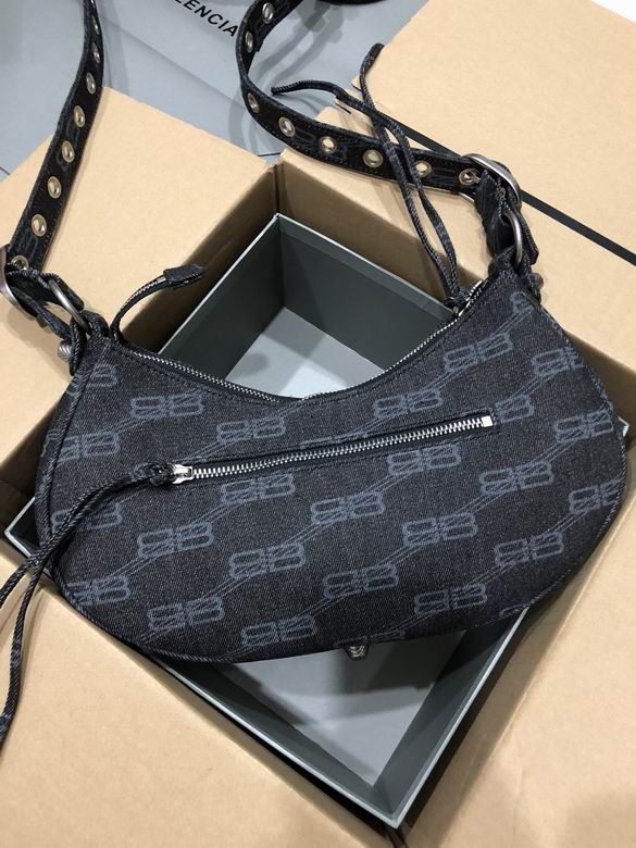 720 33X16X8cm 670 26X16X10cm GY 6 (5)