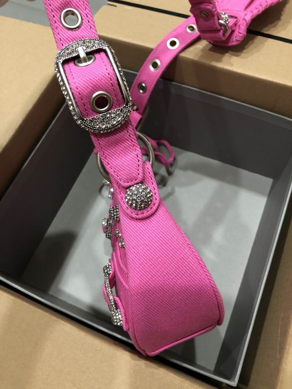 720 33X16X8cm 670 26X16X10cm GY 7 (12)