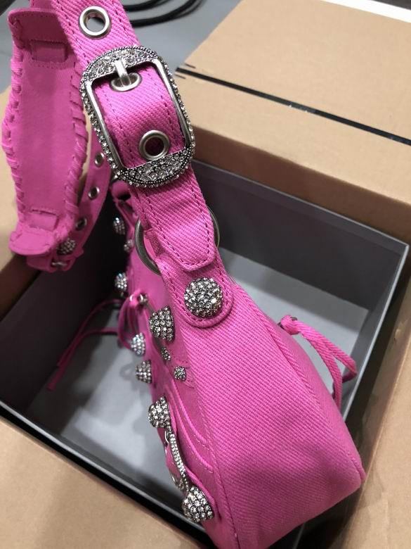 720 33X16X8cm 670 26X16X10cm GY 7 (4)