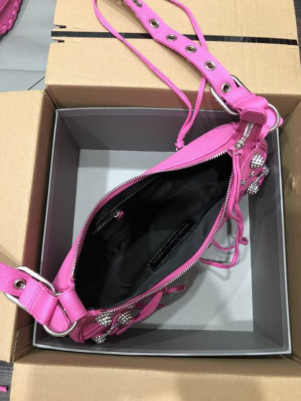 720 33X16X8cm 670 26X16X10cm GY 7 (6)