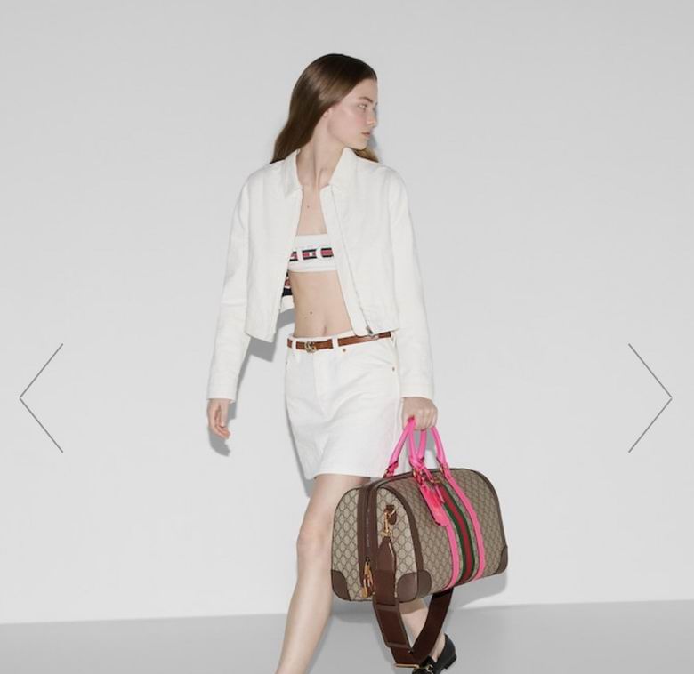 724642 44X28.5X24.5cm MP 3