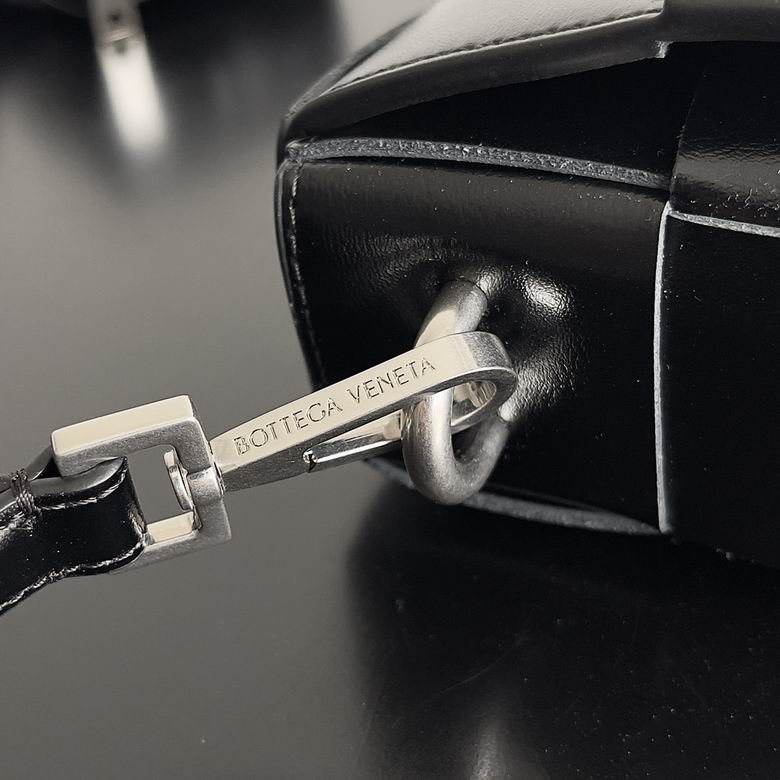 741777 26X16X6.5cm EL (3)