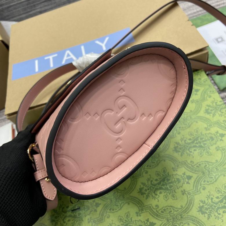 772795 15.5X12.5X3cm MP 4色 25