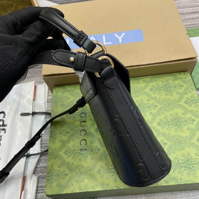 772795 15.5X12.5X3cm MP 4色 30