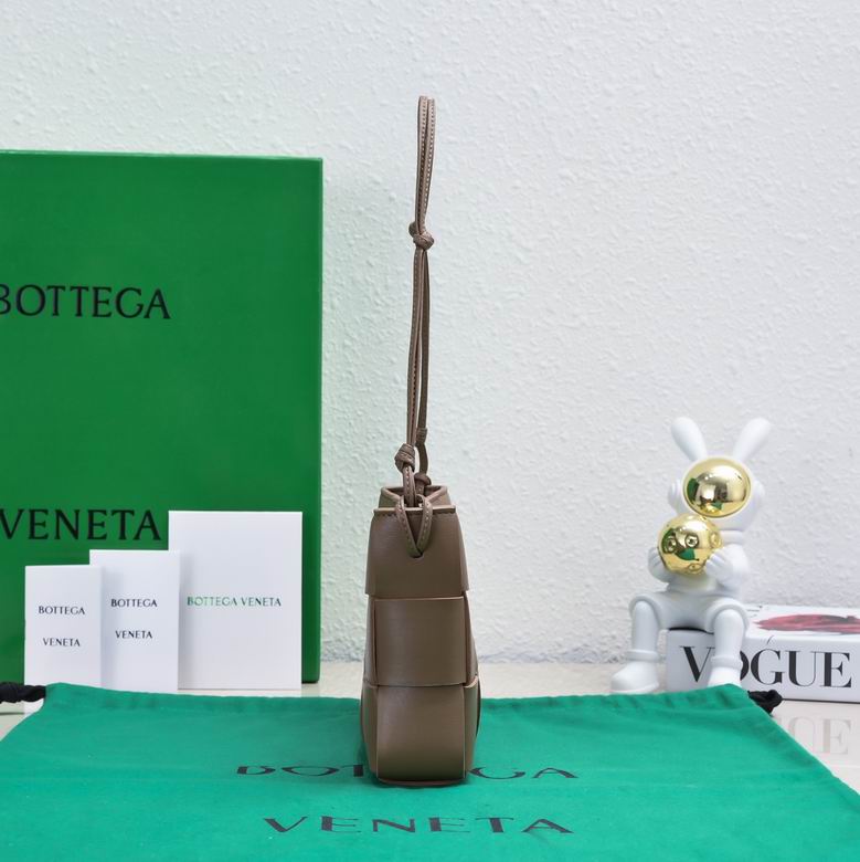 7741 22.5X13.5X4.5cm EL 1 (2)