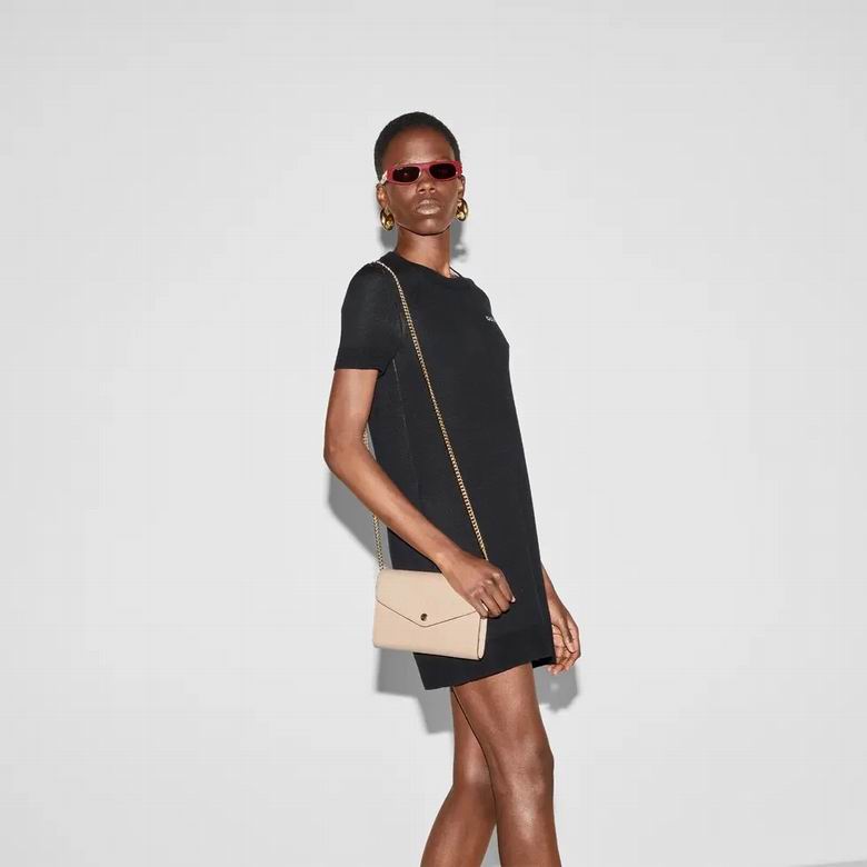 781555 20X13X6cm MP 3色 17