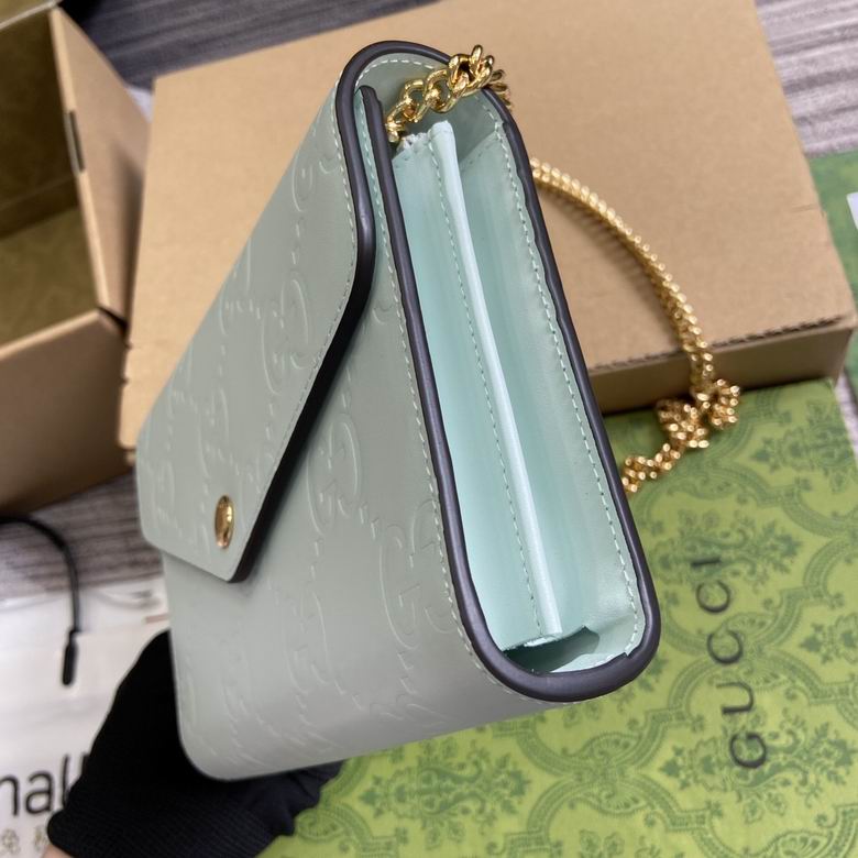 781555 20X13X6cm MP 3