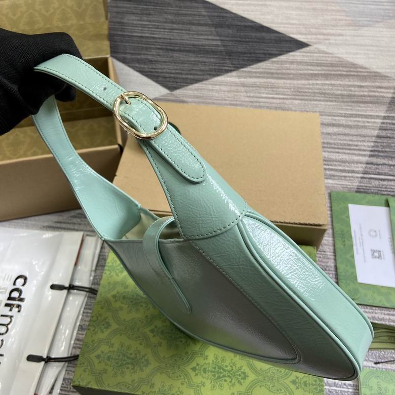 782849 27.5X19X4cm MP 3