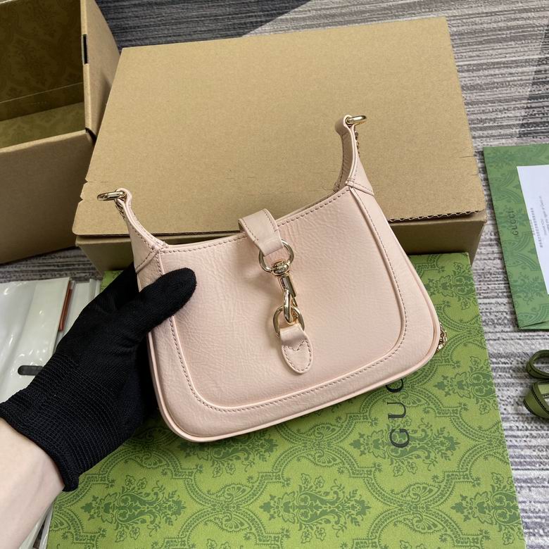 782889 19.5X18X3.5cm MP 4