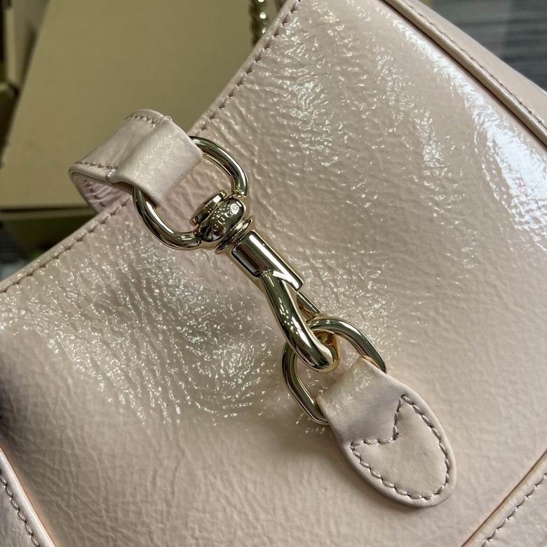 782889 19.5X18X3.5cm MP 7