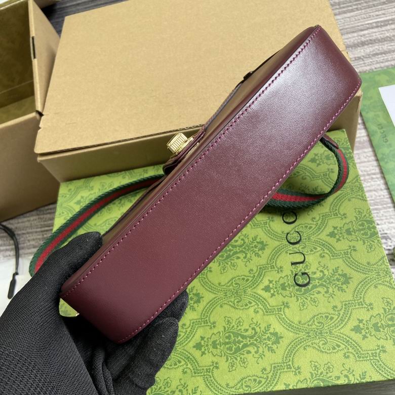 786015 12X24X5cm MP 7