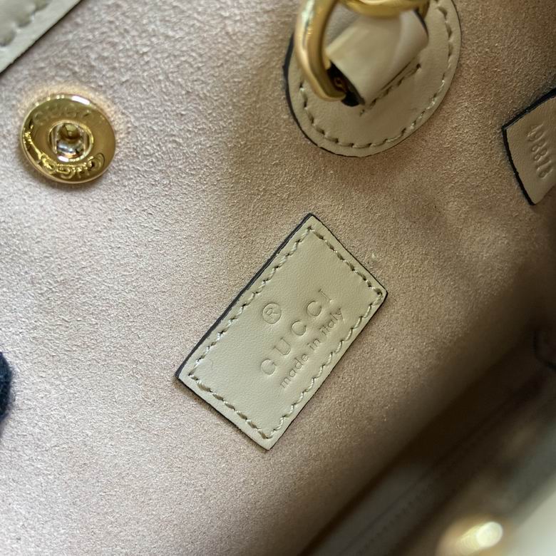 790133 15X20X5cm MP 2色 10